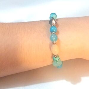Blue bead bracelet